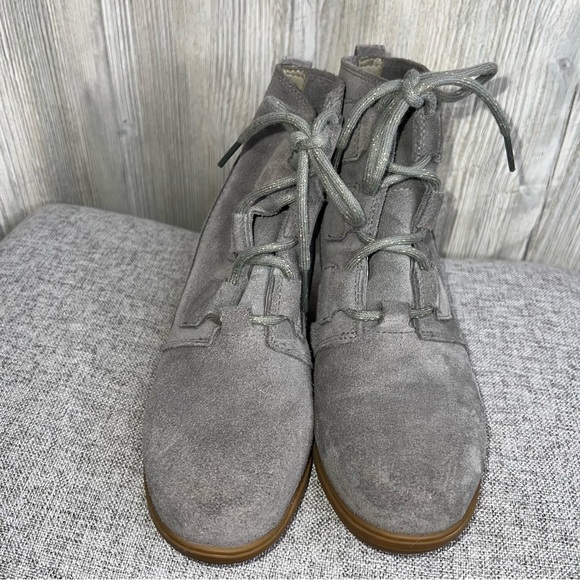 Sorel Evie Major Gray Ankle Lace Up Boots - Picture 4 of 8